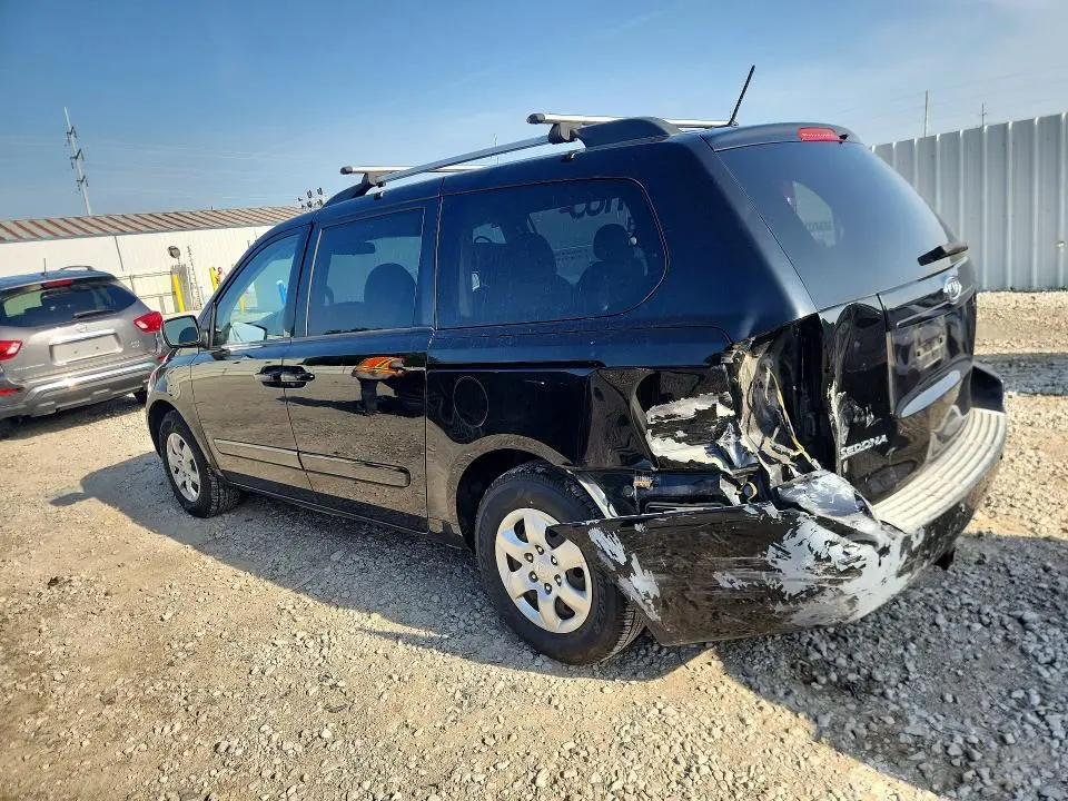 2010 KIA SEDONA LX  