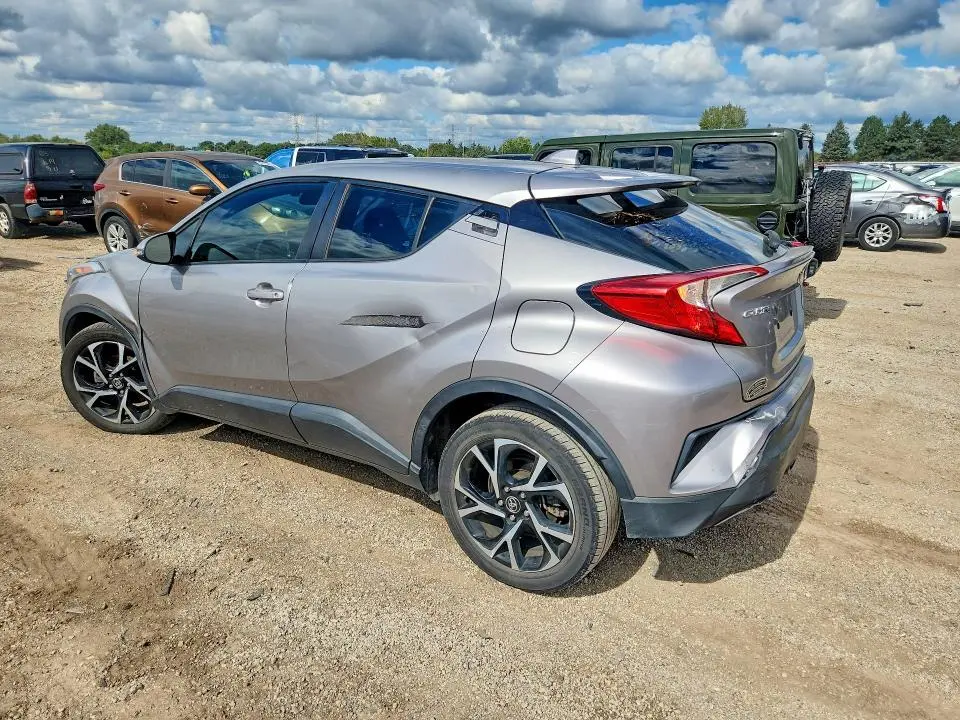 2019 TOYOTA C-HR XLE  