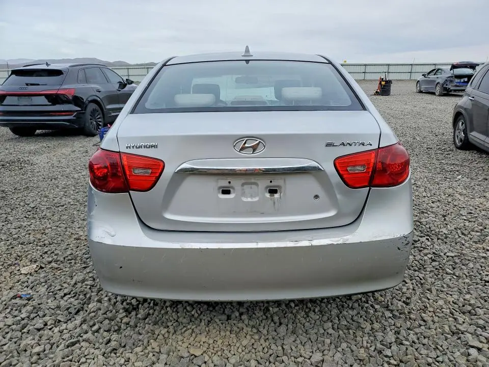 2010 HYUNDAI ELANTRA GLS  