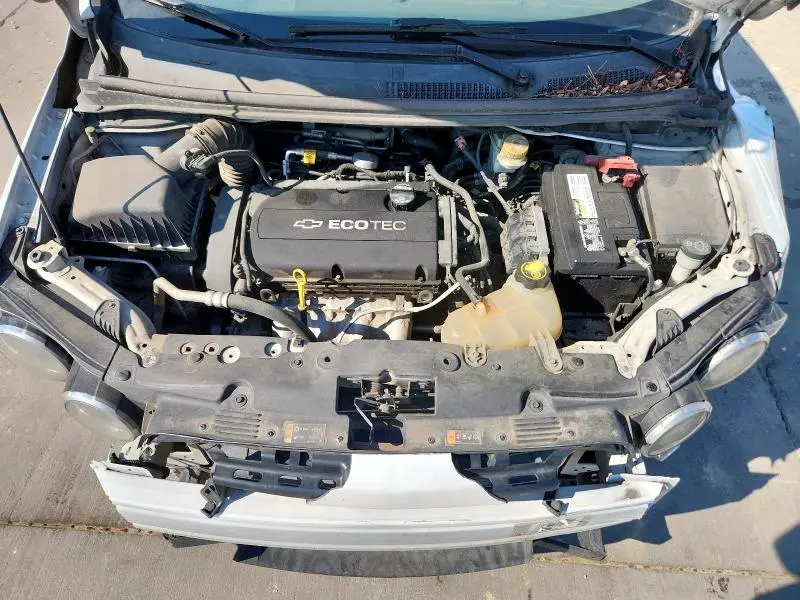 2016 CHEVROLET SONIC LT  