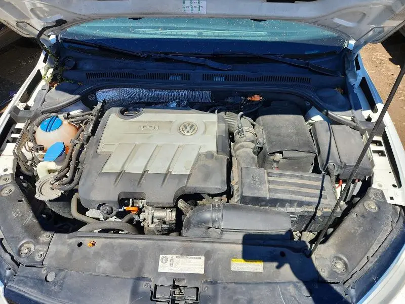 2013 VOLKSWAGEN JETTA TDI  