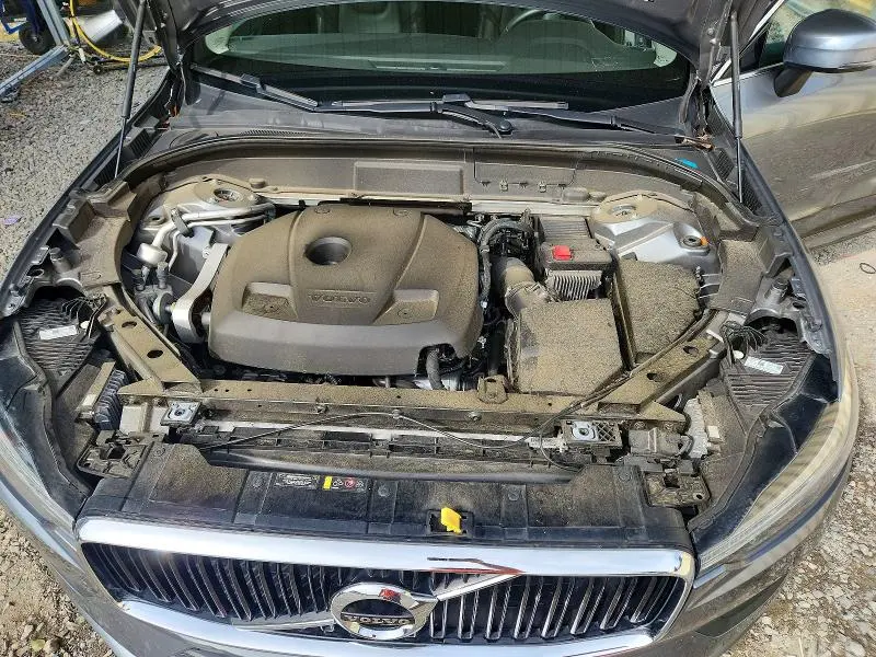 2021 VOLVO XC60 T5 MOMENTUM  