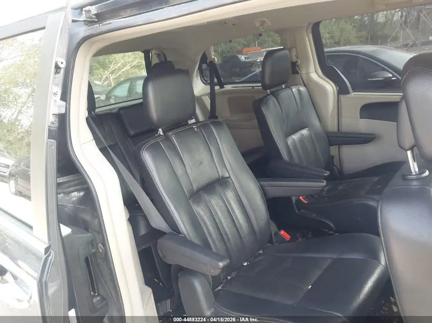 2013 CHRYSLER TOWN & COUNTRY TOURING-L