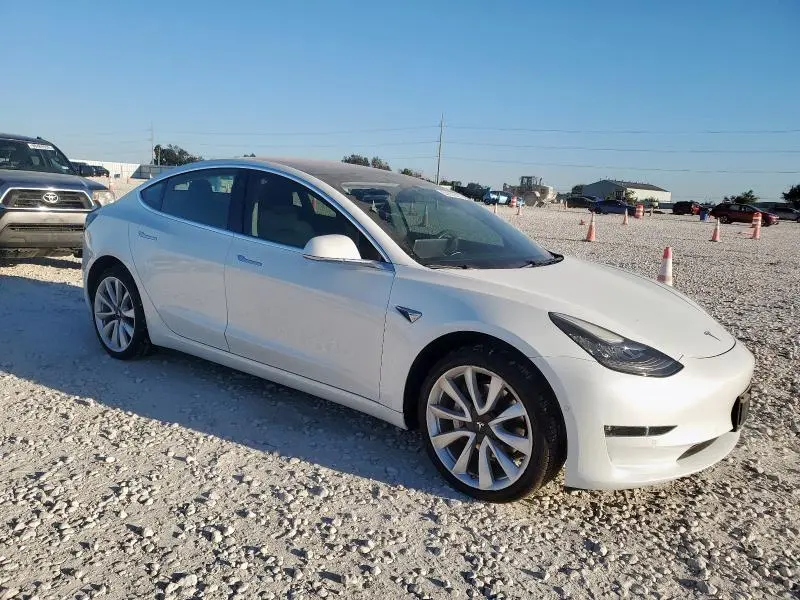 2017 TESLA MODEL 3   
