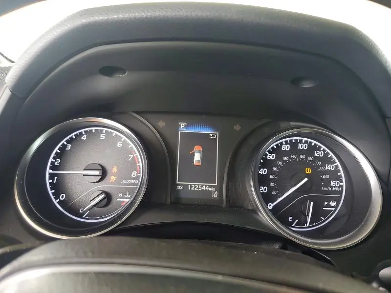 2018 TOYOTA CAMRY SE  