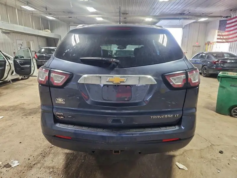 2014 CHEVROLET TRAVERSE LT  