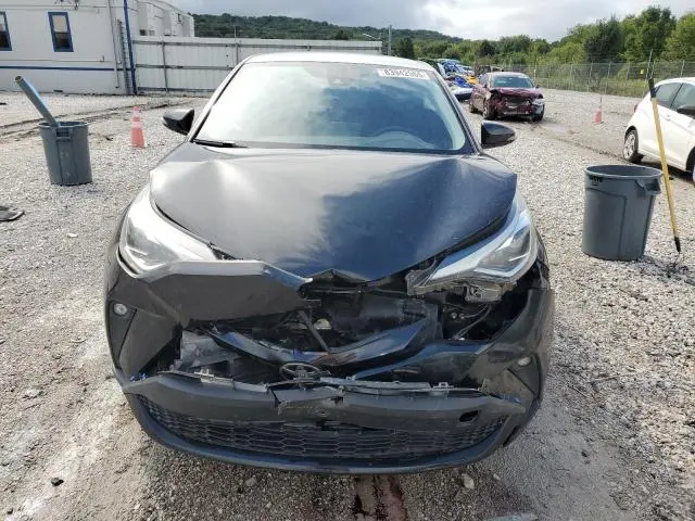 2020 TOYOTA C-HR XLE