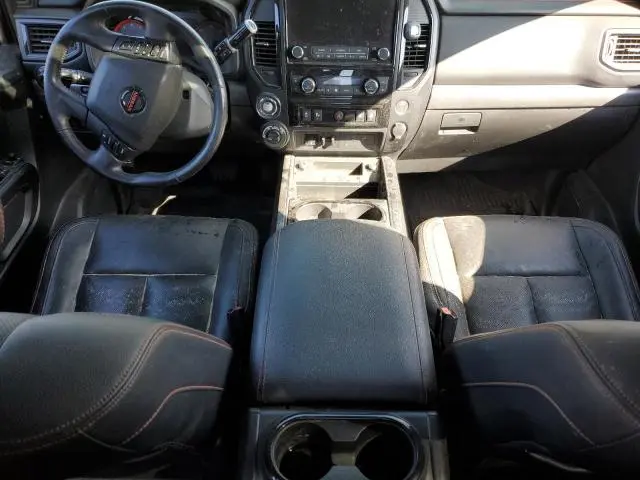 2022 NISSAN TITAN SV  
