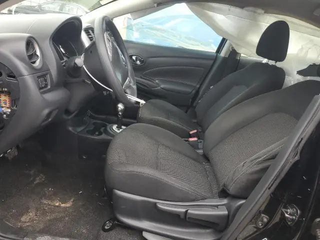 2019 NISSAN VERSA S  