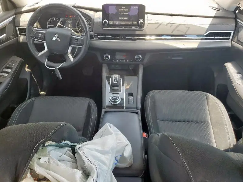2024 MITSUBISHI OUTLANDER ES  