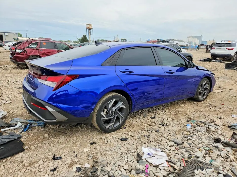 2025 HYUNDAI ELANTRA SEL SPORT  