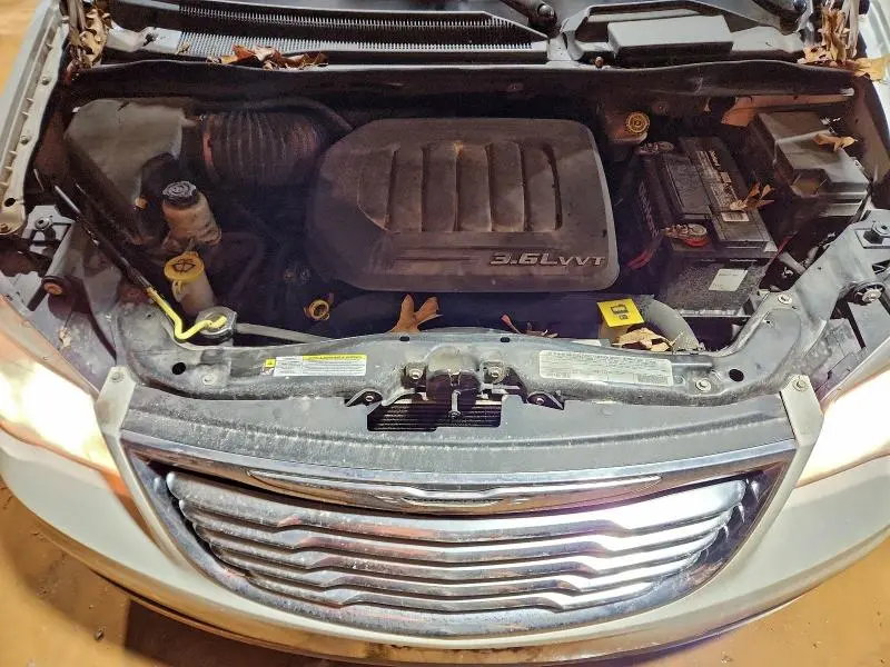 2012 CHRYSLER TOWN & COUNTRY TOURING  