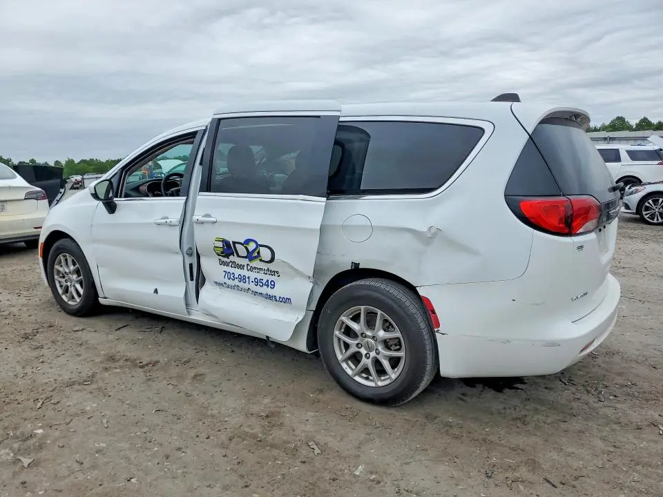 2022 CHRYSLER VOYAGER LX  