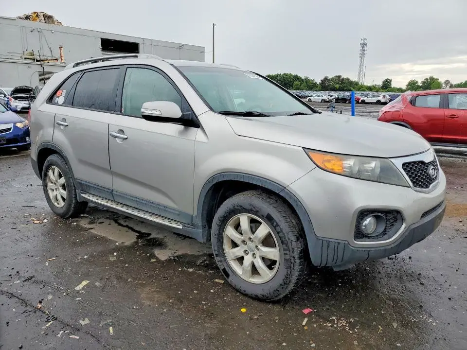 2012 KIA SORENTO LX  