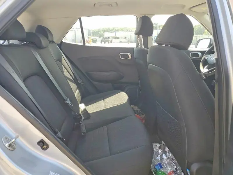2022 HYUNDAI VENUE SE  
