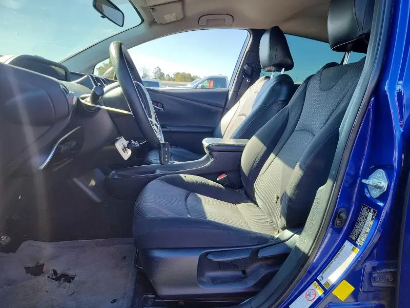 2016 TOYOTA PRIUS TWO  