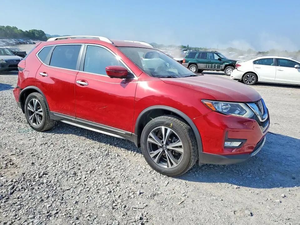 2017 NISSAN ROGUE SL  