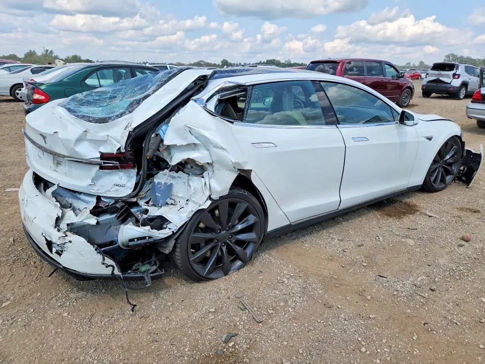 2015 TESLA MODEL S   