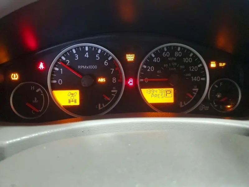 2011 NISSAN PATHFINDER S  