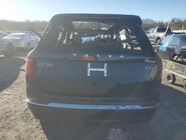 2024 VOLVO XC90 PLUS