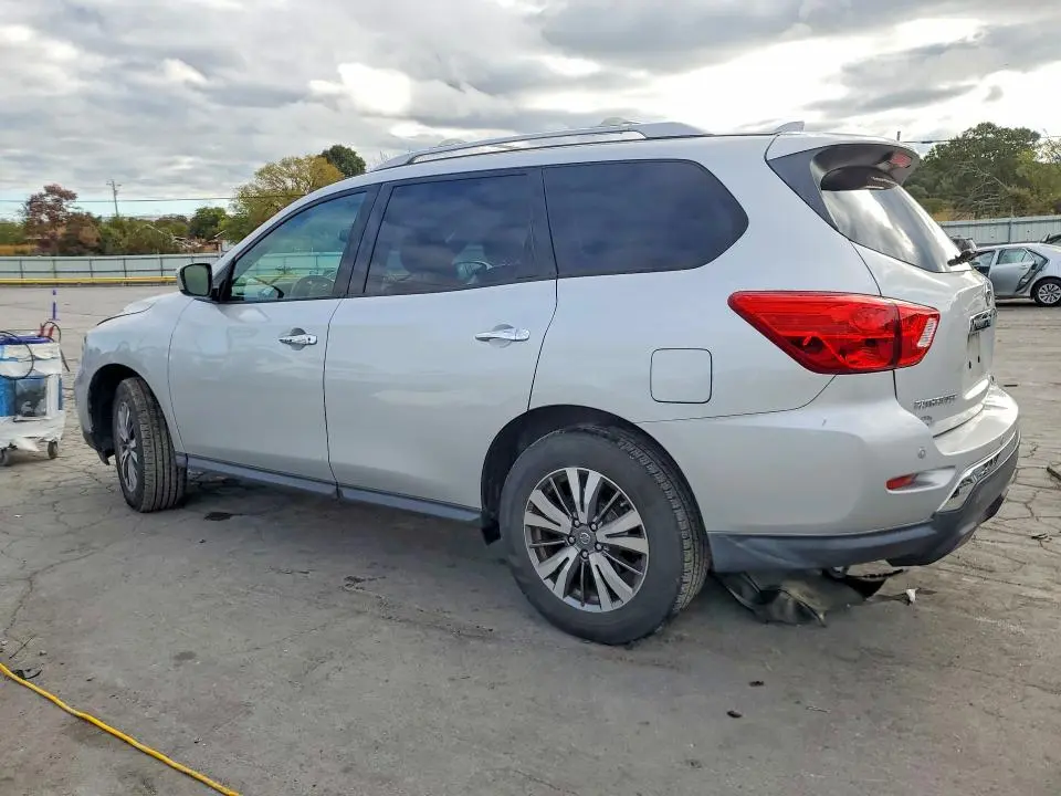 2019 NISSAN PATHFINDER SV  