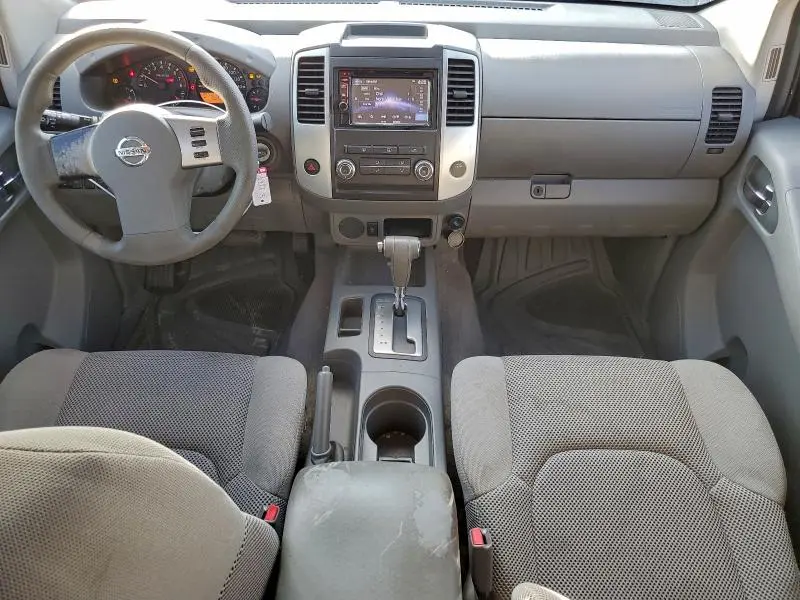 2010 NISSAN FRONTIER CREW CAB SE  