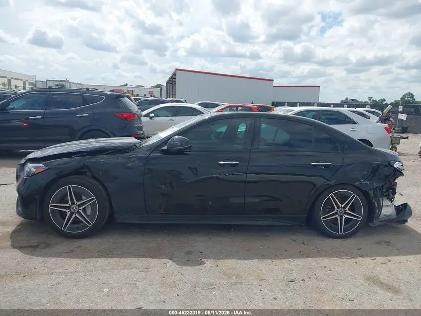2024 MERCEDES-BENZ C 300  