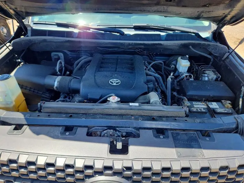 2019 TOYOTA TUNDRA SR5  