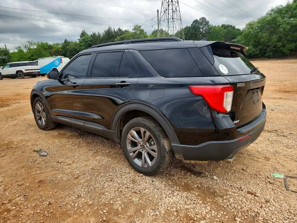 2021 FORD EXPLORER XLT  