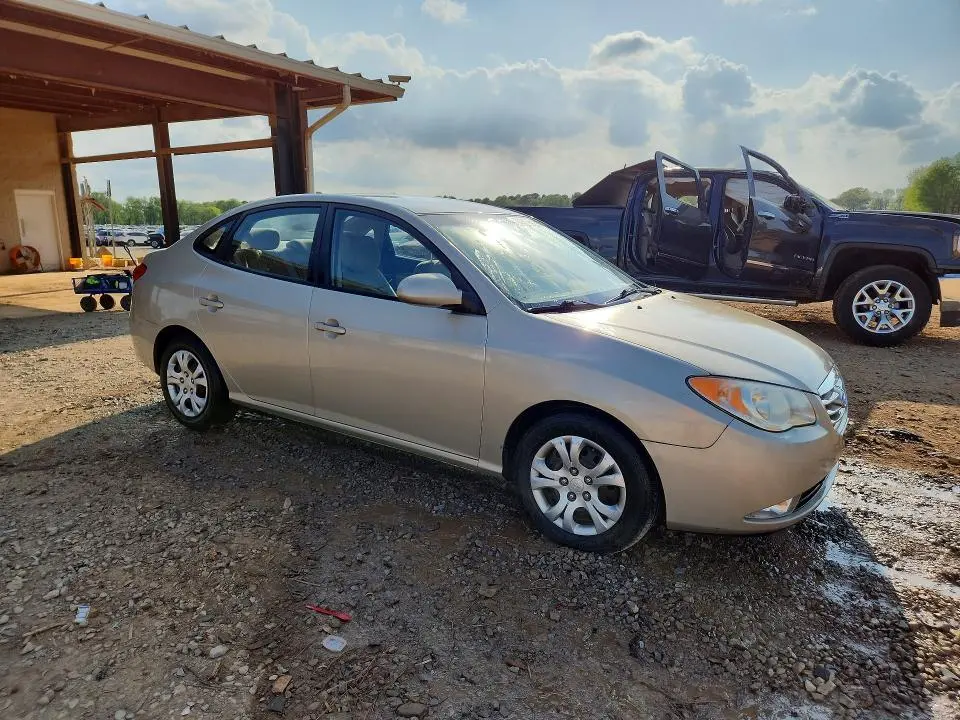 2010 HYUNDAI ELANTRA GLS  
