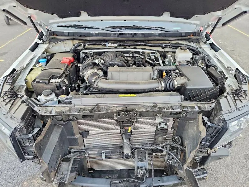 2024 NISSAN FRONTIER S  