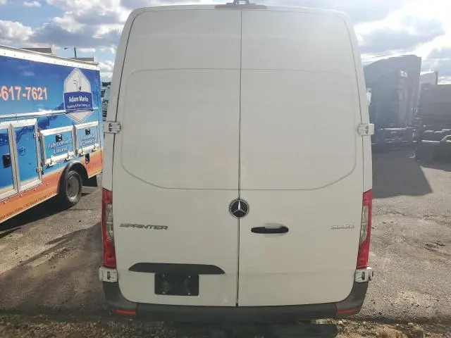 2022 MERCEDES-BENZ SPRINTER 2500  