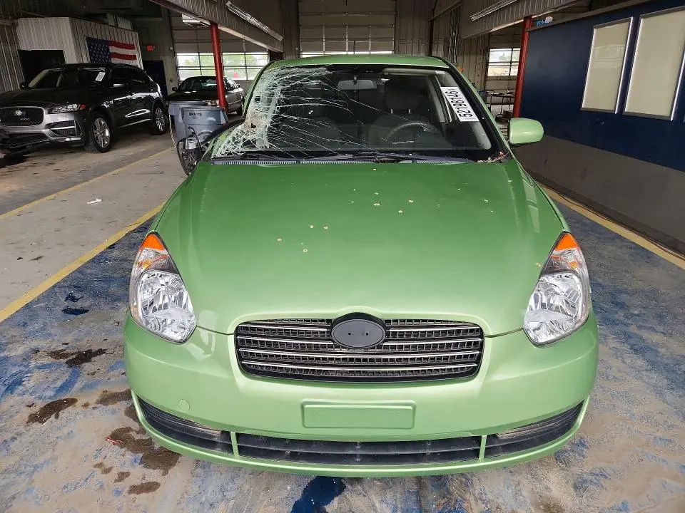 2011 HYUNDAI ACCENT GL  