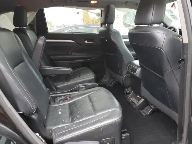 2015 TOYOTA HIGHLANDER XLE  