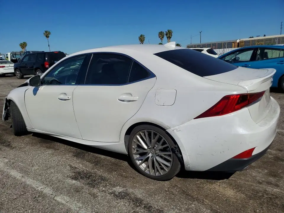 2018 LEXUS IS 300 BASE  