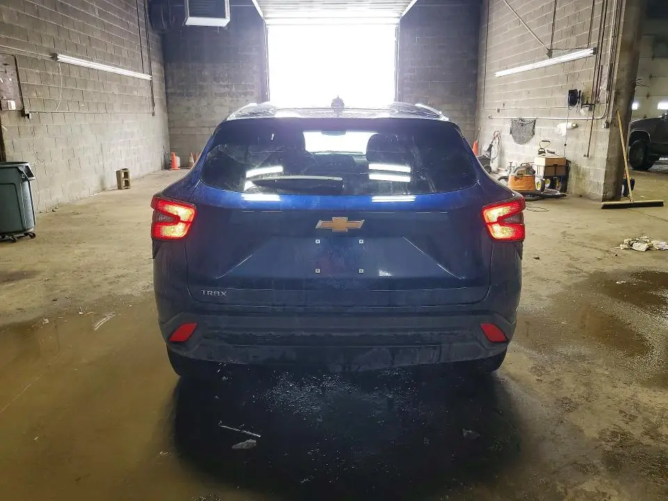 2024 CHEVROLET TRAX LS  