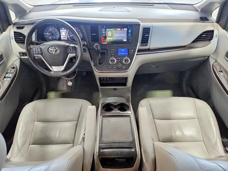 2017 TOYOTA SIENNA XLE 8-PASSENGER  