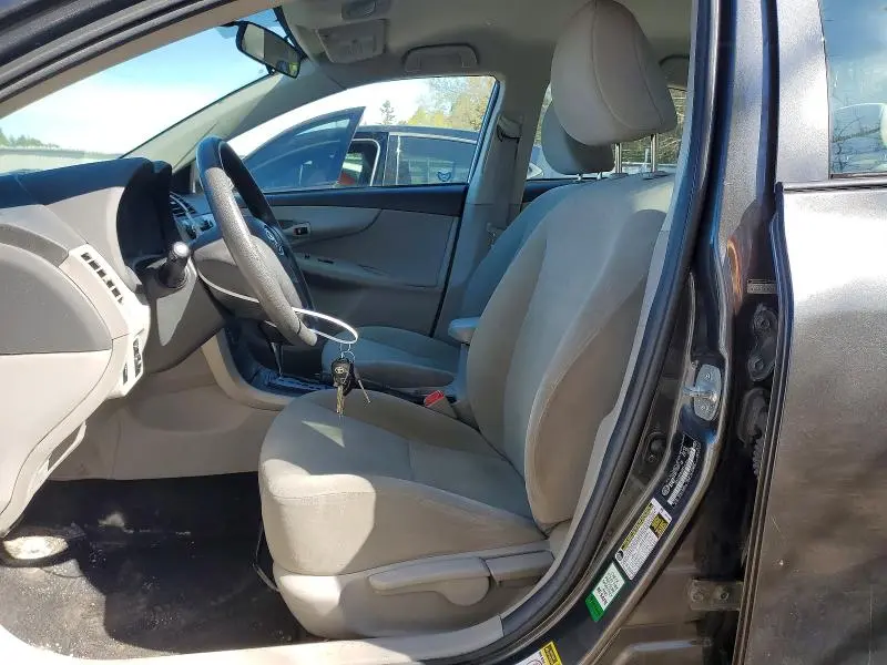2011 TOYOTA COROLLA BASE  