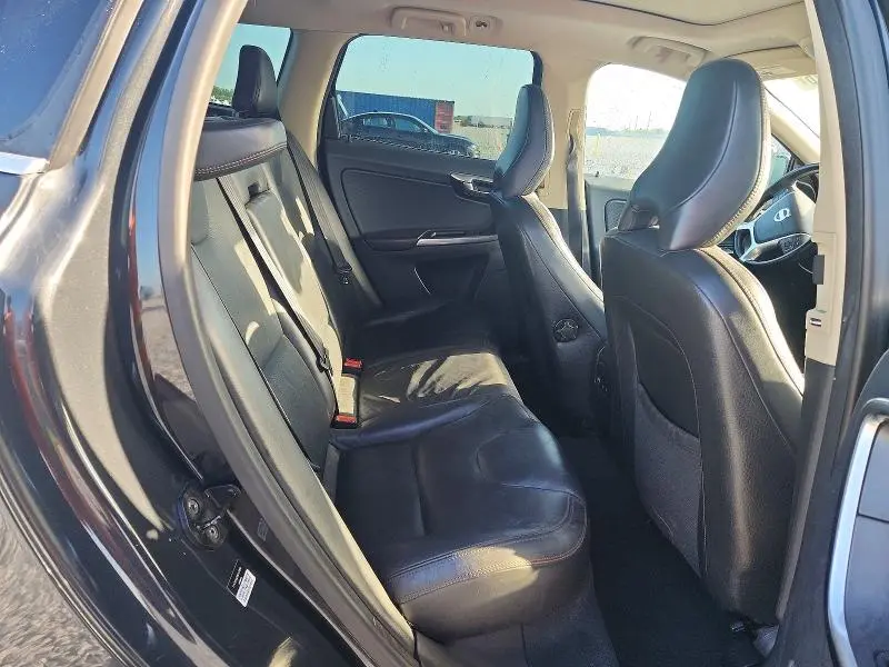 2013 VOLVO XC60 T6  