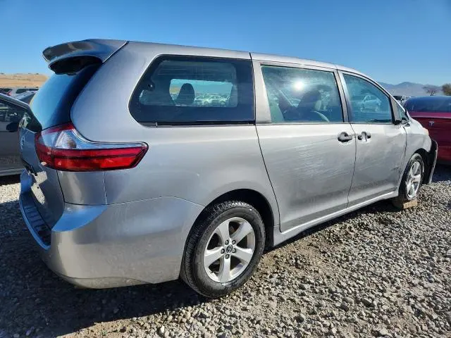 2018 TOYOTA SIENNA L  
