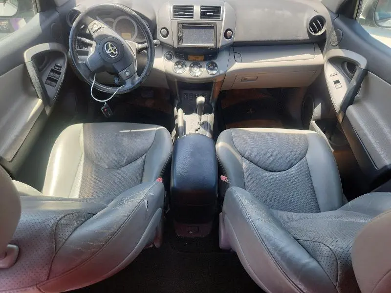 2010 TOYOTA RAV4 LIMITED  