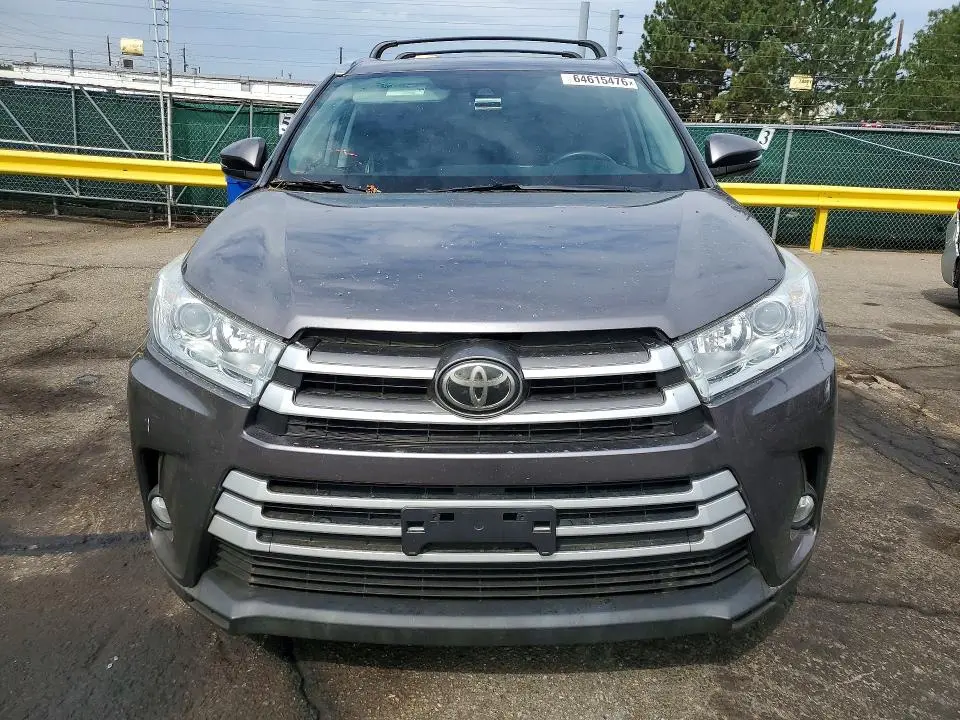 2018 TOYOTA HIGHLANDER XLE  