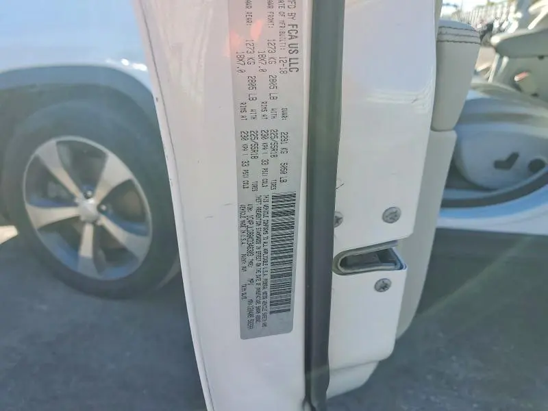 2019 JEEP CHEROKEE LIMITED  