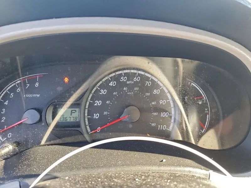 2013 TOYOTA SIENNA LE  