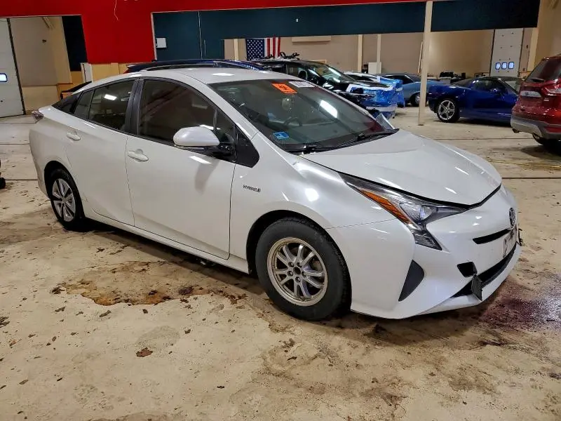 2016 TOYOTA PRIUS   