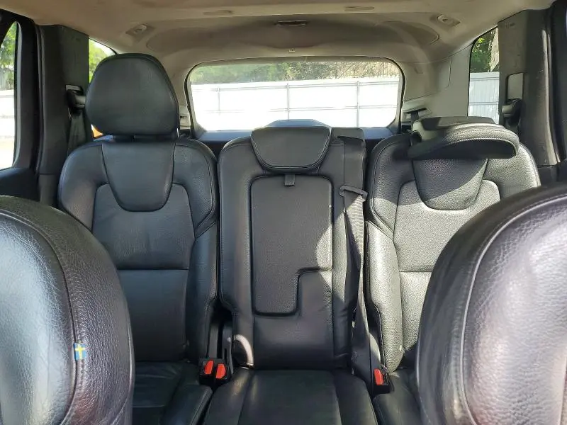 2016 VOLVO XC90 T6  