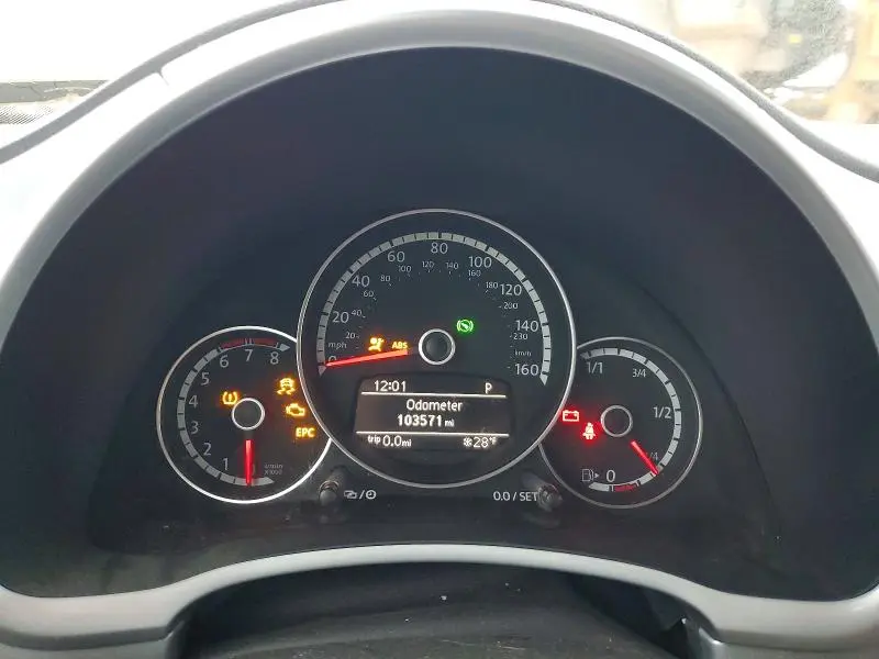 2014 VOLKSWAGEN BEETLE   