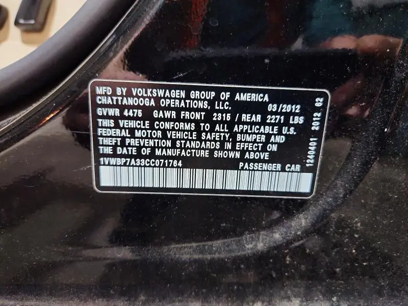 2012 VOLKSWAGEN PASSAT SE  