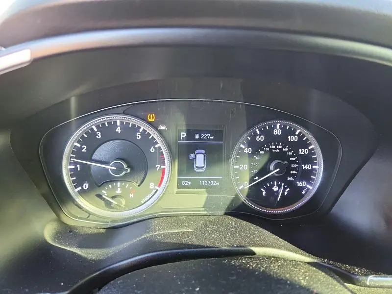 2019 HYUNDAI SANTA FE SE  