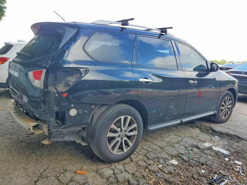 2016 NISSAN PATHFINDER SV  